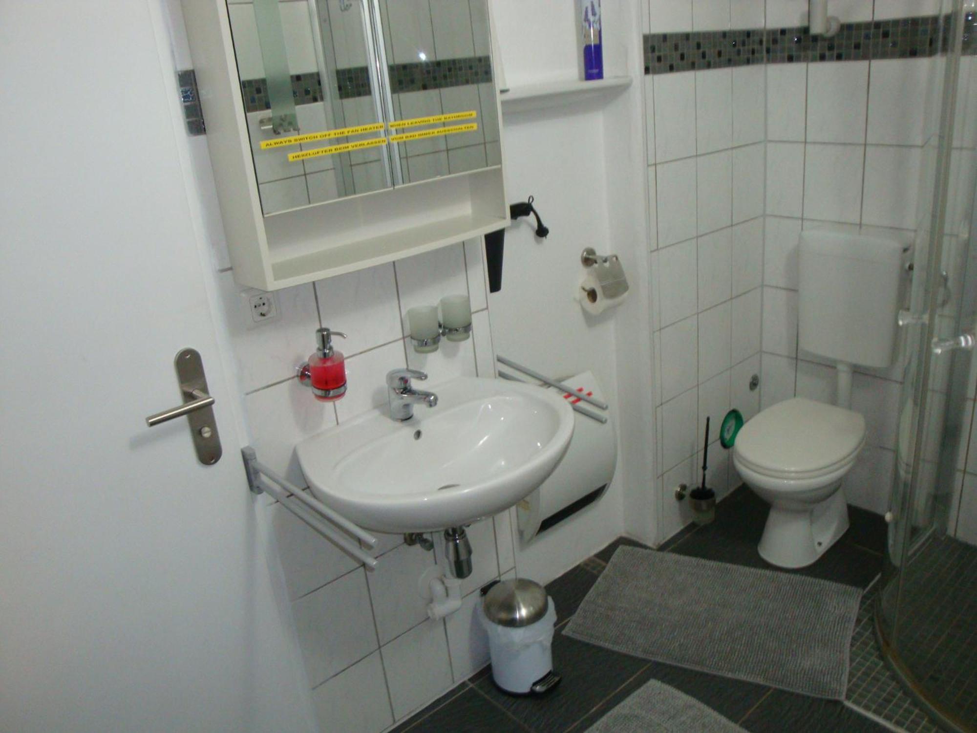 Tac Home 2-Zimmer Wohnung Зиндельфинген Экстерьер фото